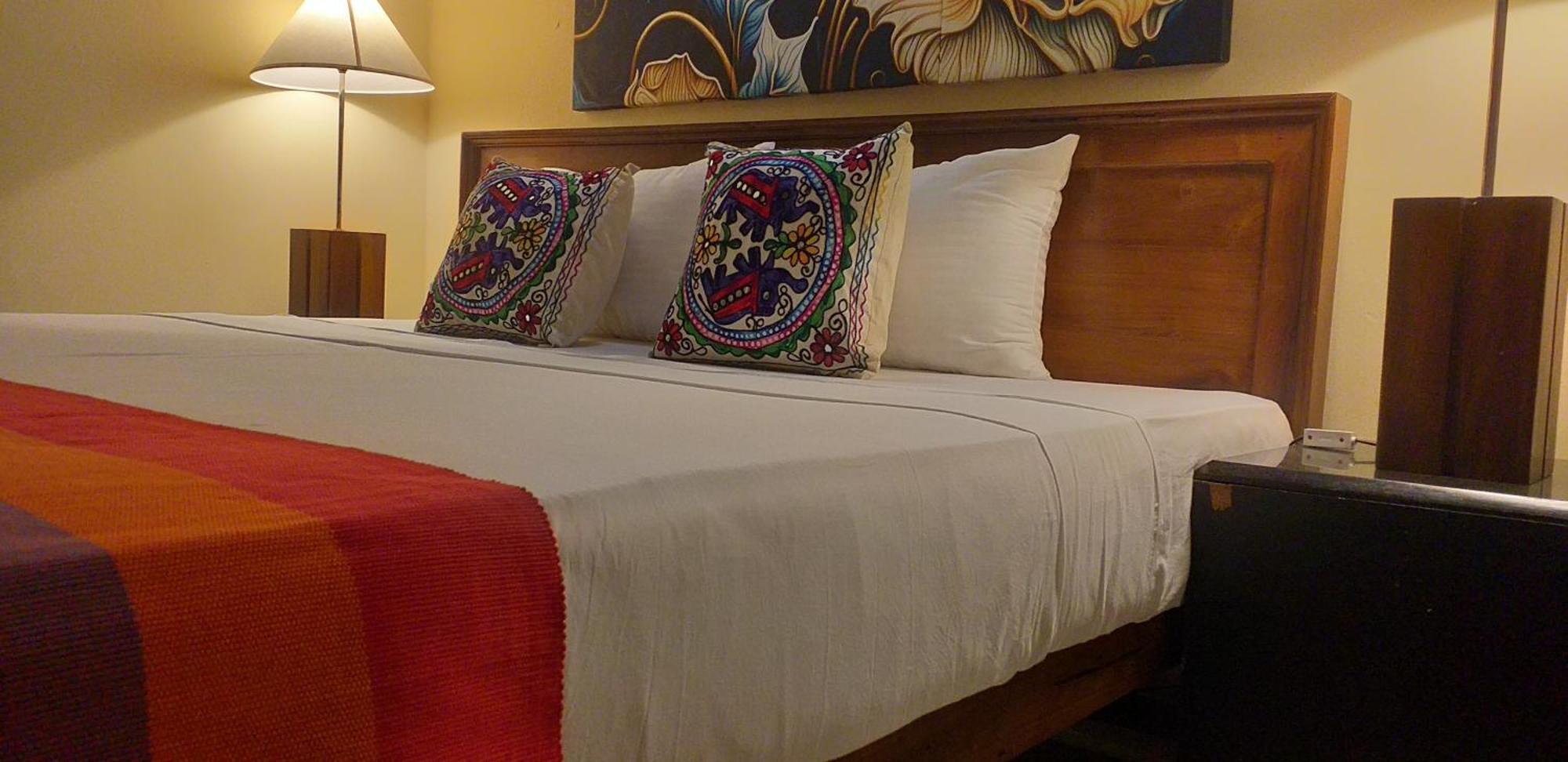 Crown Hills Kandy Inn エクステリア 写真