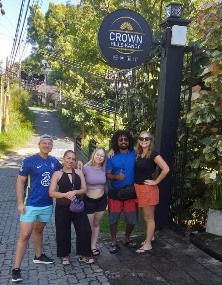 Crown Hills Kandy Inn エクステリア 写真